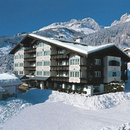 Alpen Hotel Corona فيغو دي فاسا المظهر الخارجي الصورة