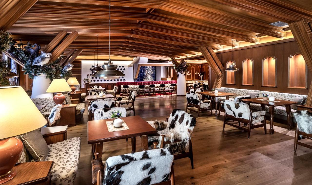 Alpen Hotel Corona فيغو دي فاسا المظهر الخارجي الصورة