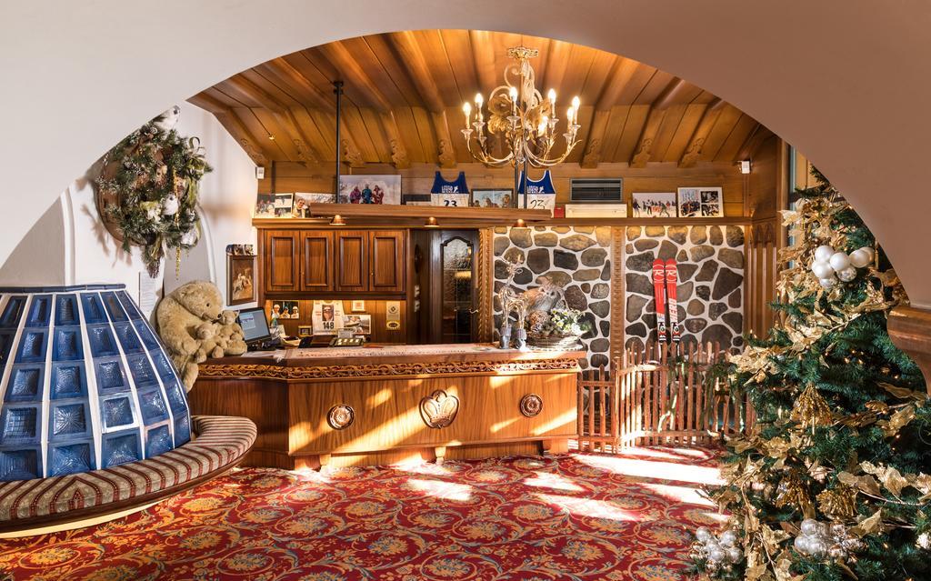 Alpen Hotel Corona فيغو دي فاسا المظهر الخارجي الصورة